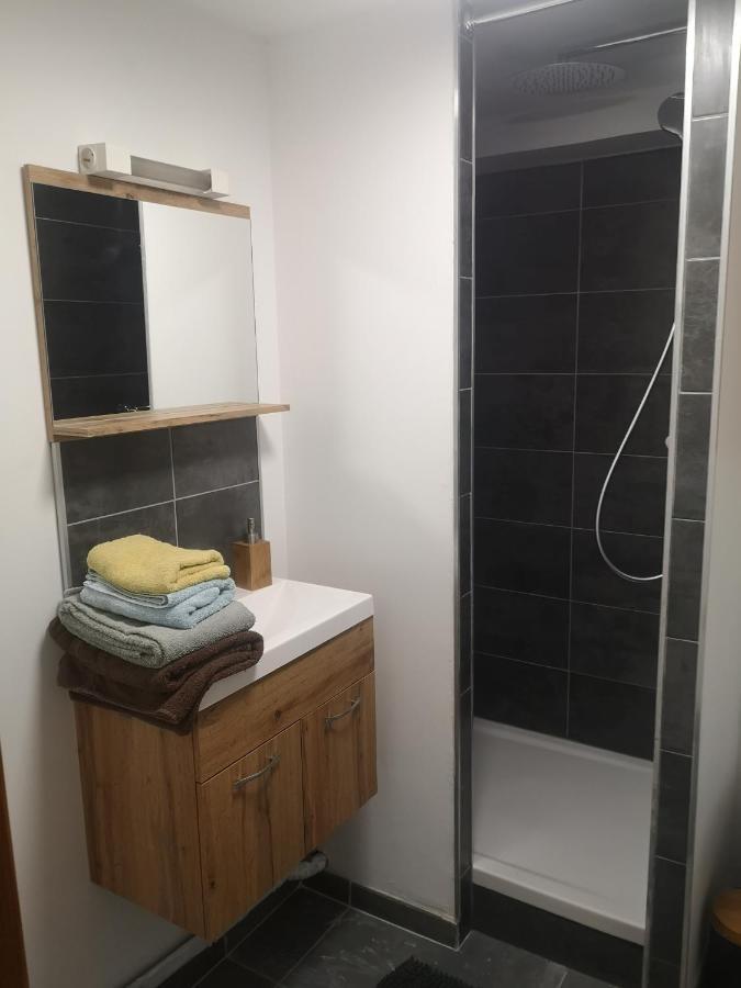Appartement Sur Jardin Au Calme A Pernes 1 Chambre Exterior foto